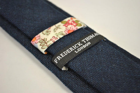 plain dark blue textured tie in 100% cotton